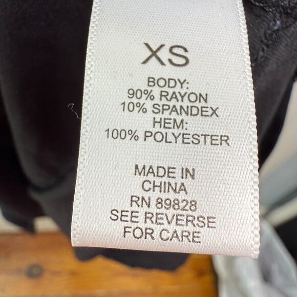 QVC LOGO Linens by Lori Goldstein Knit Dress with Crochet Womens XS Black - Picture 8 of 11